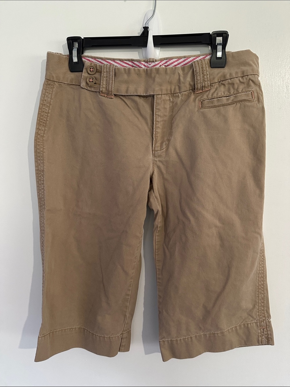 Old Navy Vintage Low Waist Tan Khaki Capri Pants Size 8 100% cotton